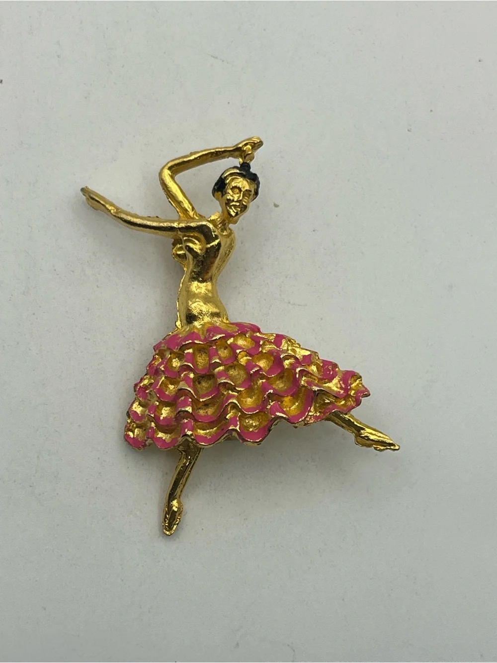 Ballerina dancer gold tone pink enamel vintage brooch pin